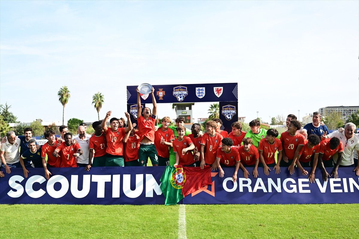 Cristiano Ronaldo'nun Oğlu ile Antalya'da Şampiyonluğa Ulaşan Portekiz! 🚀⚽️ 1 Cristiano Ronaldo'nun Oğlu ile Antalya'da Şampiyonluğa Ulaşan Portekiz! 🚀⚽️