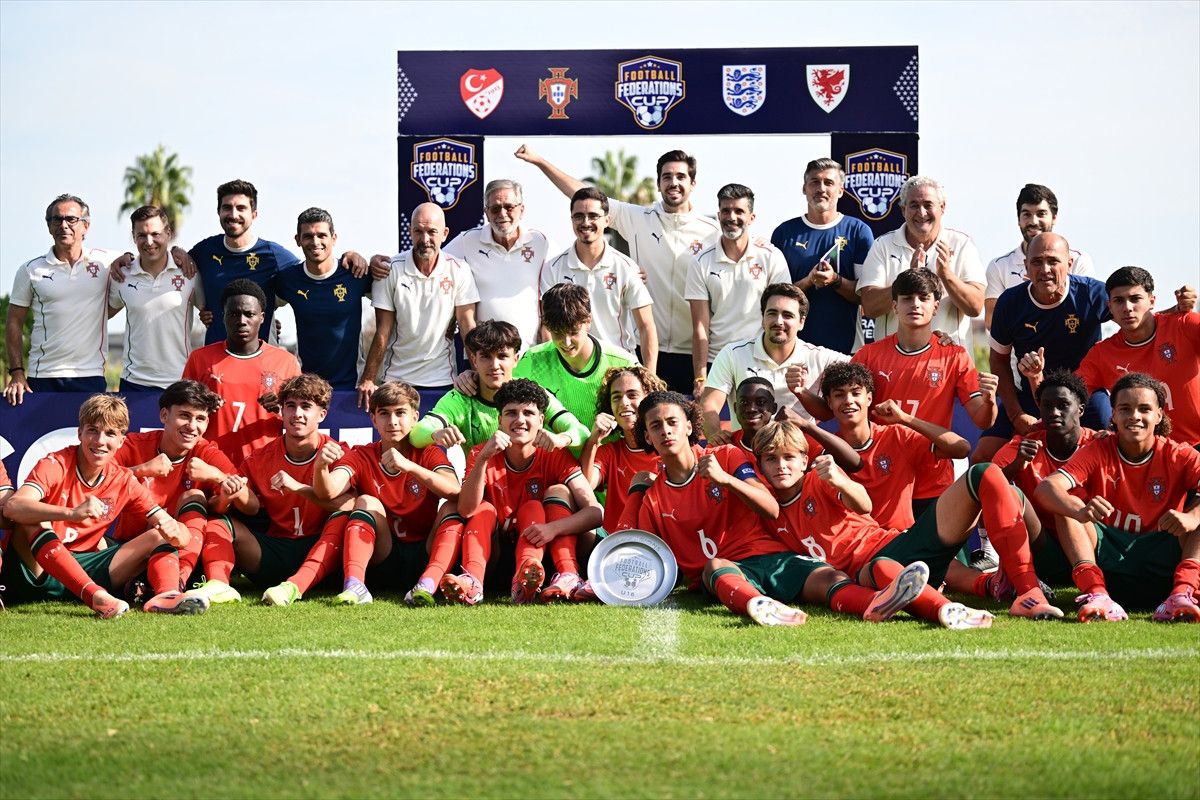 Cristiano Ronaldo'nun Oğlu ile Antalya'da Şampiyonluğa Ulaşan Portekiz! 🚀⚽️ 2 Cristiano Ronaldo'nun Oğlu ile Antalya'da Şampiyonluğa Ulaşan Portekiz! 🚀⚽️
