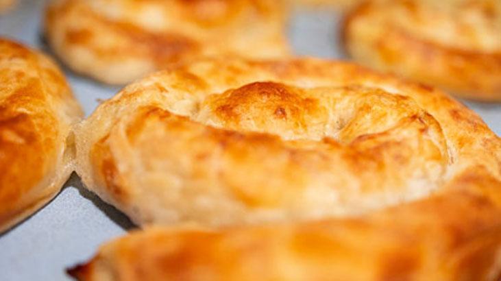 Dağılmayan çıtır çıtır börek yapmanın püf noktası! Meğer şeflerin favorisiymiş 2 Dağılmayan çıtır çıtır börek yapmanın püf noktası! Meğer şeflerin favorisiymiş