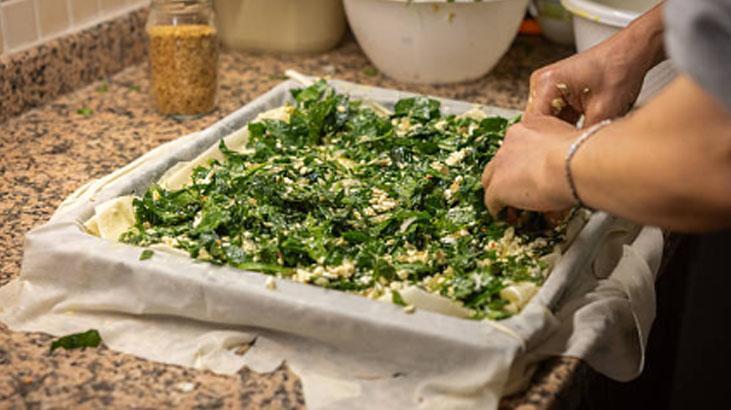 Dağılmayan çıtır çıtır börek yapmanın püf noktası! Meğer şeflerin favorisiymiş 3 Dağılmayan çıtır çıtır börek yapmanın püf noktası! Meğer şeflerin favorisiymiş