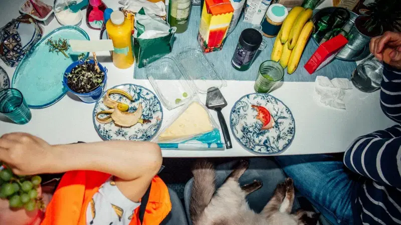 Daha alımlı kokmanızı sağlayacak yiyecekler neler? 1 Daha alımlı kokmanızı sağlayacak yiyecekler neler?