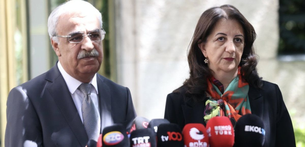 DEM Parti Heyeti İmralı Ziyareti Gerçekleştiriyor 2 DEM Parti Heyeti İmralı Ziyareti Gerçekleştiriyor