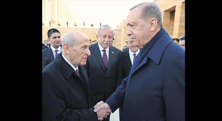 Devlet erkanı Ata’nın huzurunda