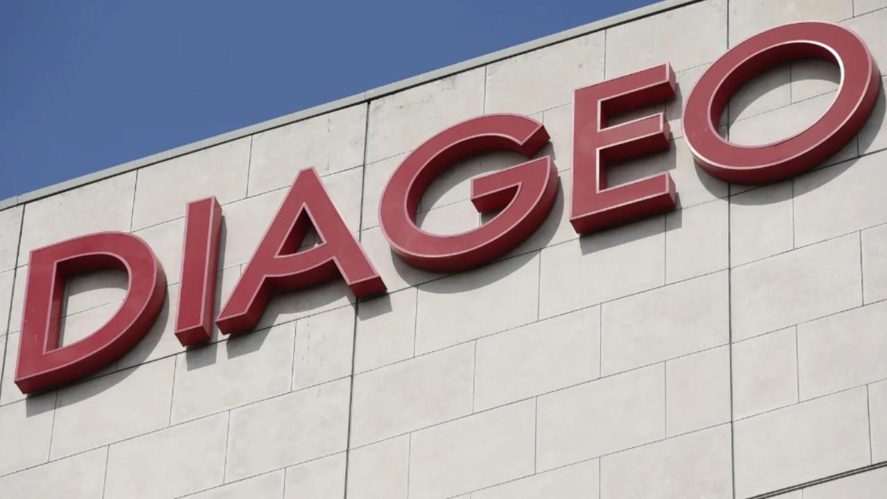 Diageo, satış ve kâr beklentilerini düşürdü