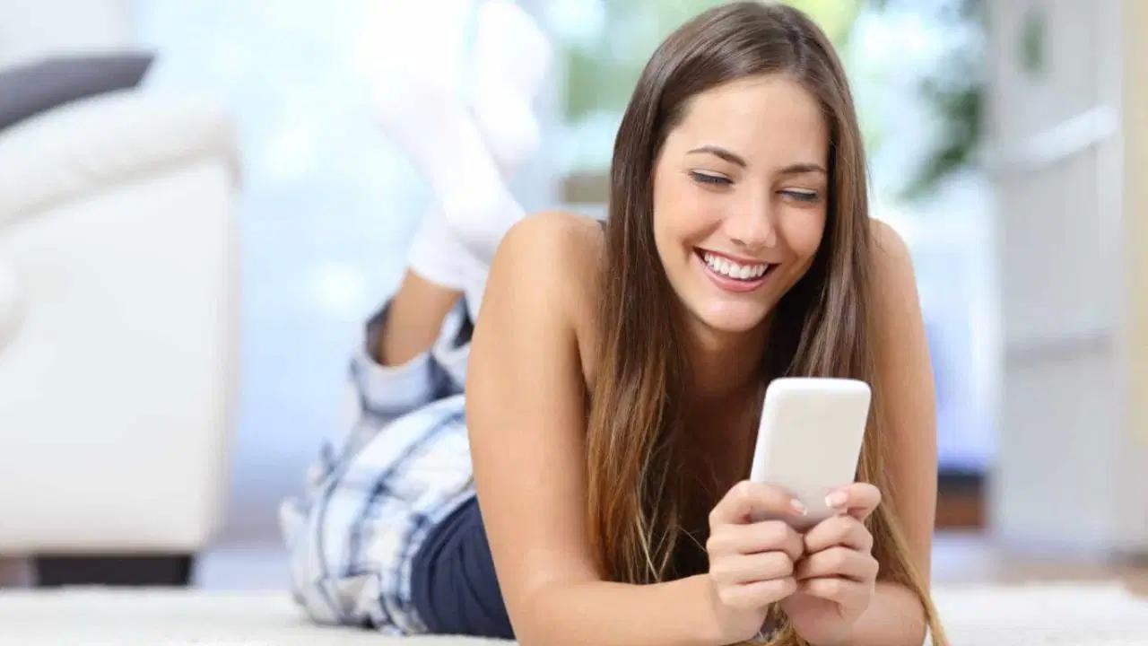 Dilbilimde çarpıcı bulgu: Bayanlar bu işareti erkeklerden 3 kat fazla kullanıyor