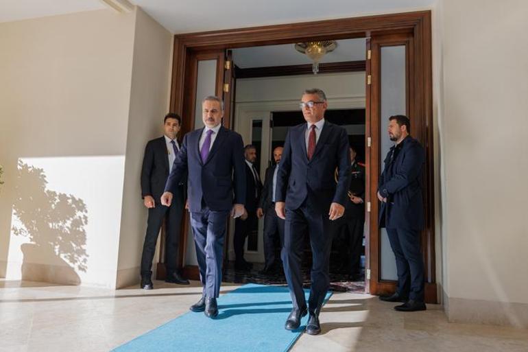 Dışişleri Bakanı Hakan Fidan, KKTC Cumhurbaşkanı Erhürman ile bir araya geldi 2 Dışişleri Bakanı Hakan Fidan, KKTC Cumhurbaşkanı Erhürman ile bir araya geldi