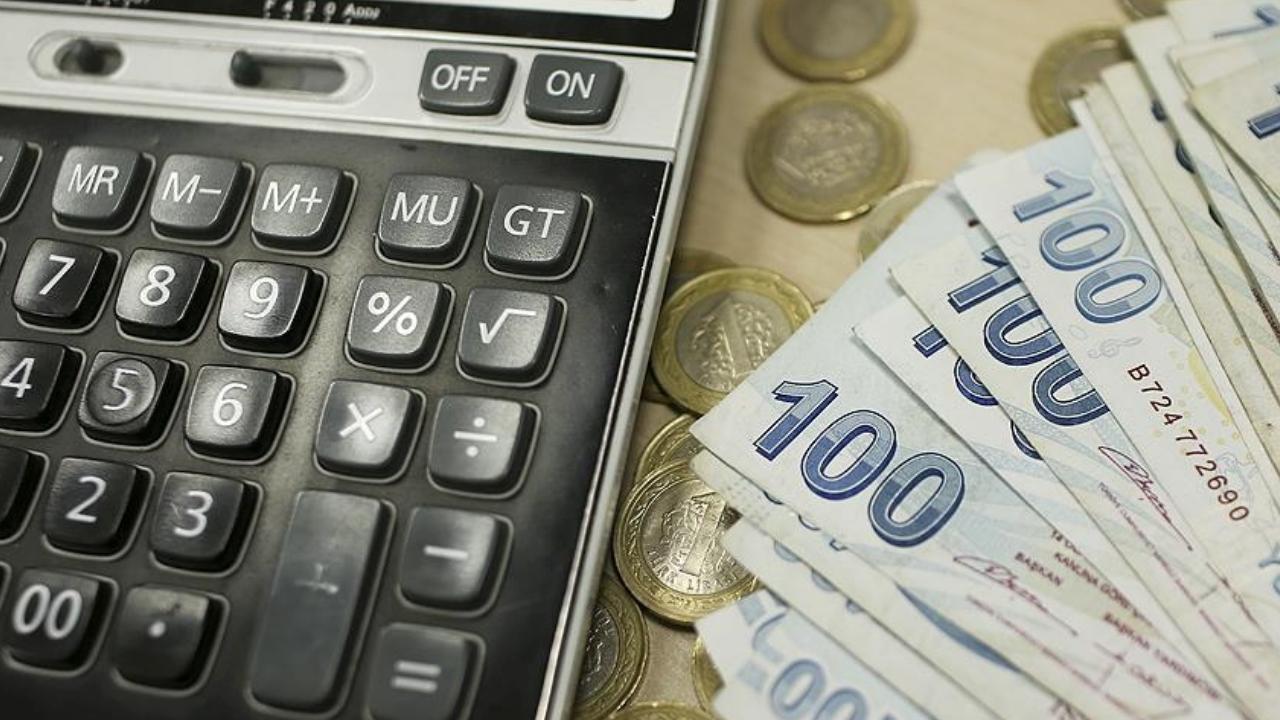 DİSK-AR: Asgari ücret 10 ayda enflasyon nedeniyle 6 bin 322 TL eridi!