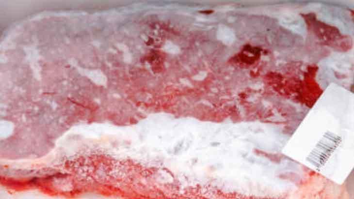 Donmuş eti 5 dakikada çözdürün! 2 tencerenin arasına koyup dökün: Alüminyum hata