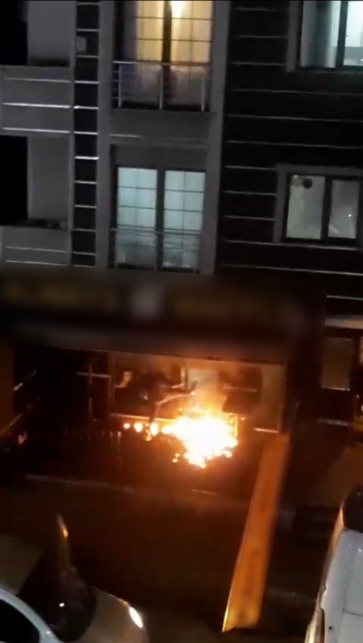 Dükkanına Kötülük Yaparak İntikam Alan Suç Makinesi: Esnafın Dramı! 2 Dükkanına Kötülük Yaparak İntikam Alan Suç Makinesi: Esnafın Dramı!