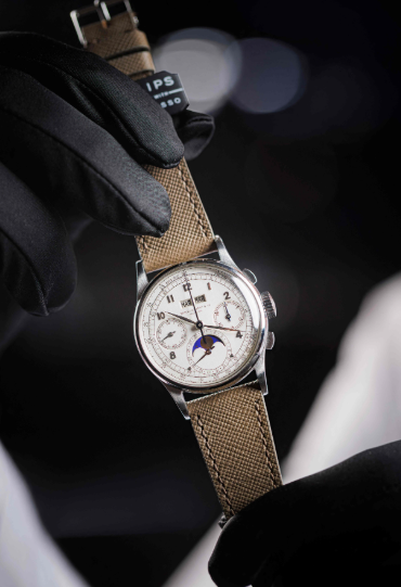 Dünyanın en pahalı saati! Rekor fiyata satıldı