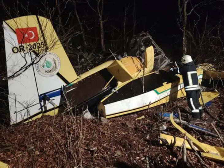 Düşen yangın söndürme uçağında şehit düşen pilotumuzla ilgili kahreden detay! Muğla'da kurtulmuş... 3 Düşen yangın söndürme uçağında şehit düşen pilotumuzla ilgili kahreden detay! Muğla'da kurtulmuş...