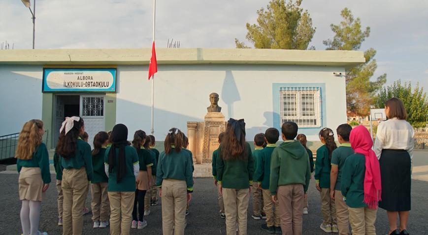 Duygu dolu anlar! Atatürk’ü anmak Uzak Şehir’e yakıştı