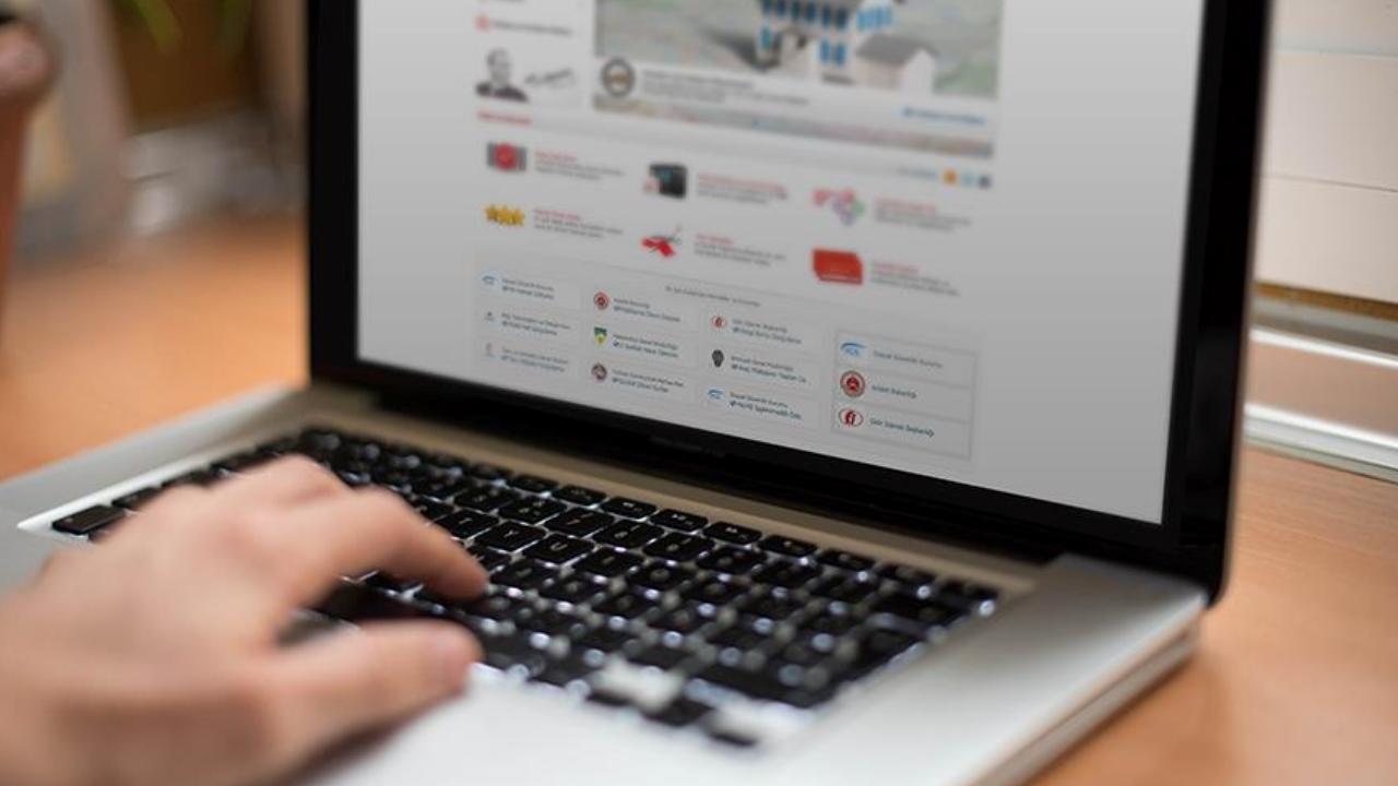 e-Devlet çöktü mü, neden girilmiyor? E devlet ne zaman gelecek?