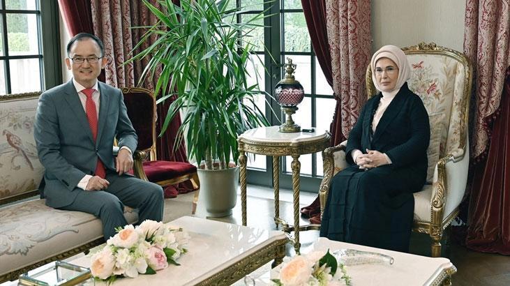 Emine Erdoğan, Çin’in Ankara Büyükelçisi ile bir araya geldi