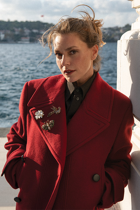 "Enfes Bir Akşam"ın Başrol Oyuncuları Aslı Enver, Engin Akyürek