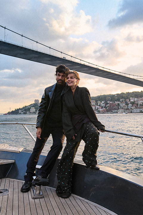 "Enfes Bir Akşam"ın Başrol Oyuncuları Aslı Enver, Engin Akyürek