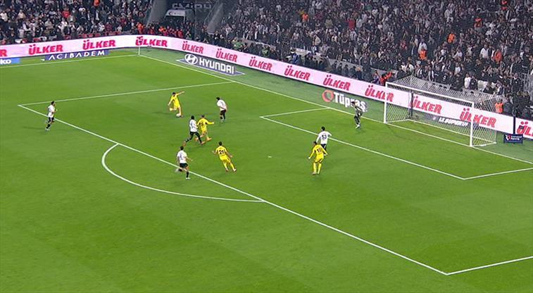 Ersin’den İsmail Yüksek’in Vuruşuna Şok Kurtarış!