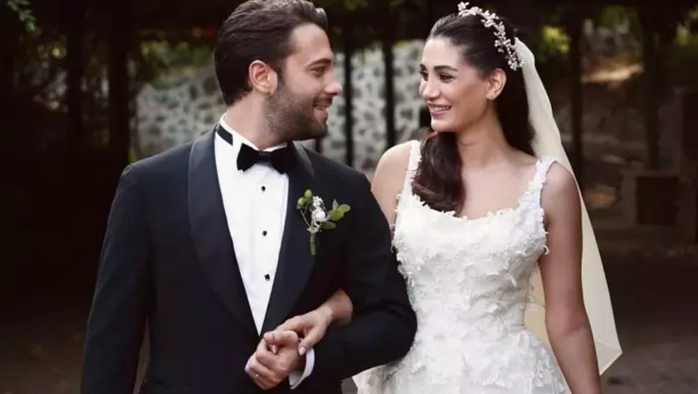 Eşinin doğum gününde aşka geldi! 'Seni seviyorum'