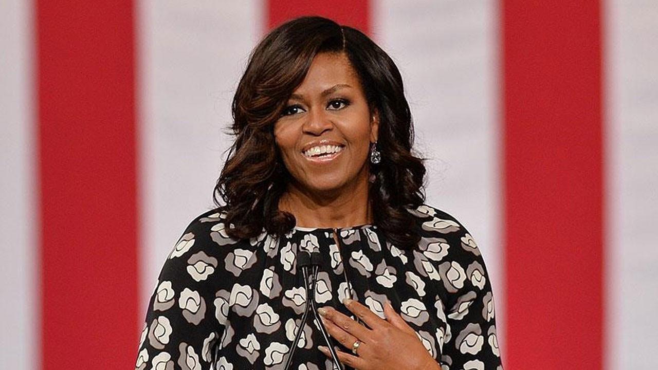 Eski ABD Başkanı Obama’nın eşi Michelle Obama, ülkenin kadın bir başkana hazır olmadığını söyledi