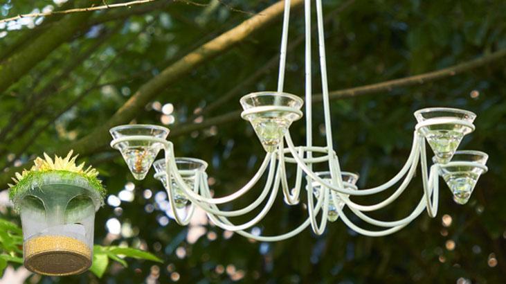 Eski avizeyi atmayın! Bahçeniz için kuşlarla dolu yemliğe dönüşsün 1 Eski avizeyi atmayın! Bahçeniz için kuşlarla dolu yemliğe dönüşsün