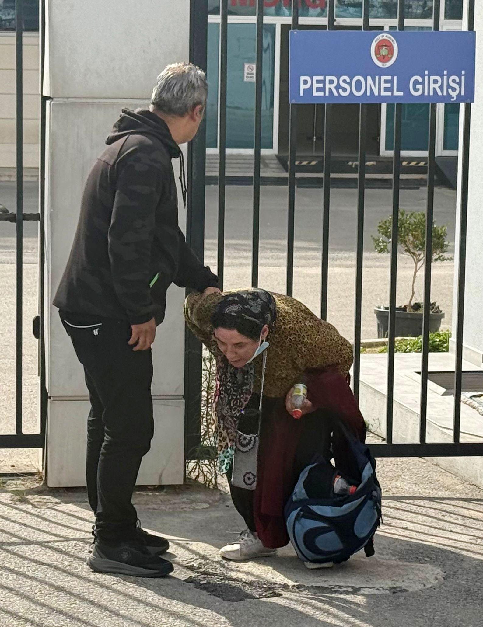 Evdeki Korkunç Koku ve Acı Gerçeğin Peşinde: Resim Öğretmeninin Gizemli Ölümü