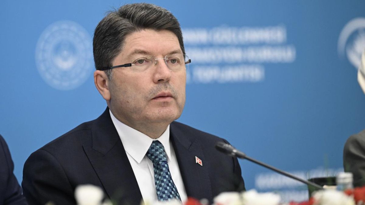 Eyyüp Kadir İnan'dan Özgür Özel'e: Kin ve Hesaplaşma Seninle Başlayacak! 1 Eyyüp Kadir İnan'dan Özgür Özel'e: Kin ve Hesaplaşma Seninle Başlayacak!