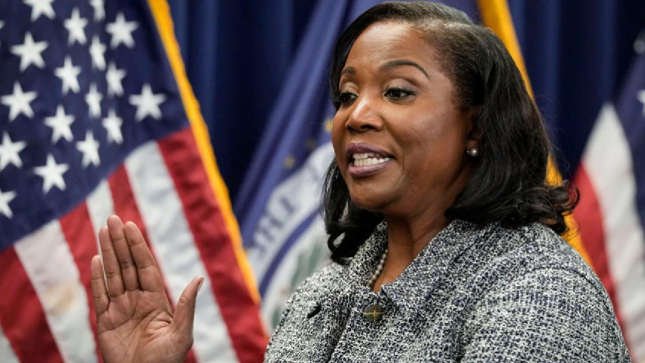 Fed Üyesi Lisa Cook, Trump’a direniyor: Görevimi sürdüreceğim