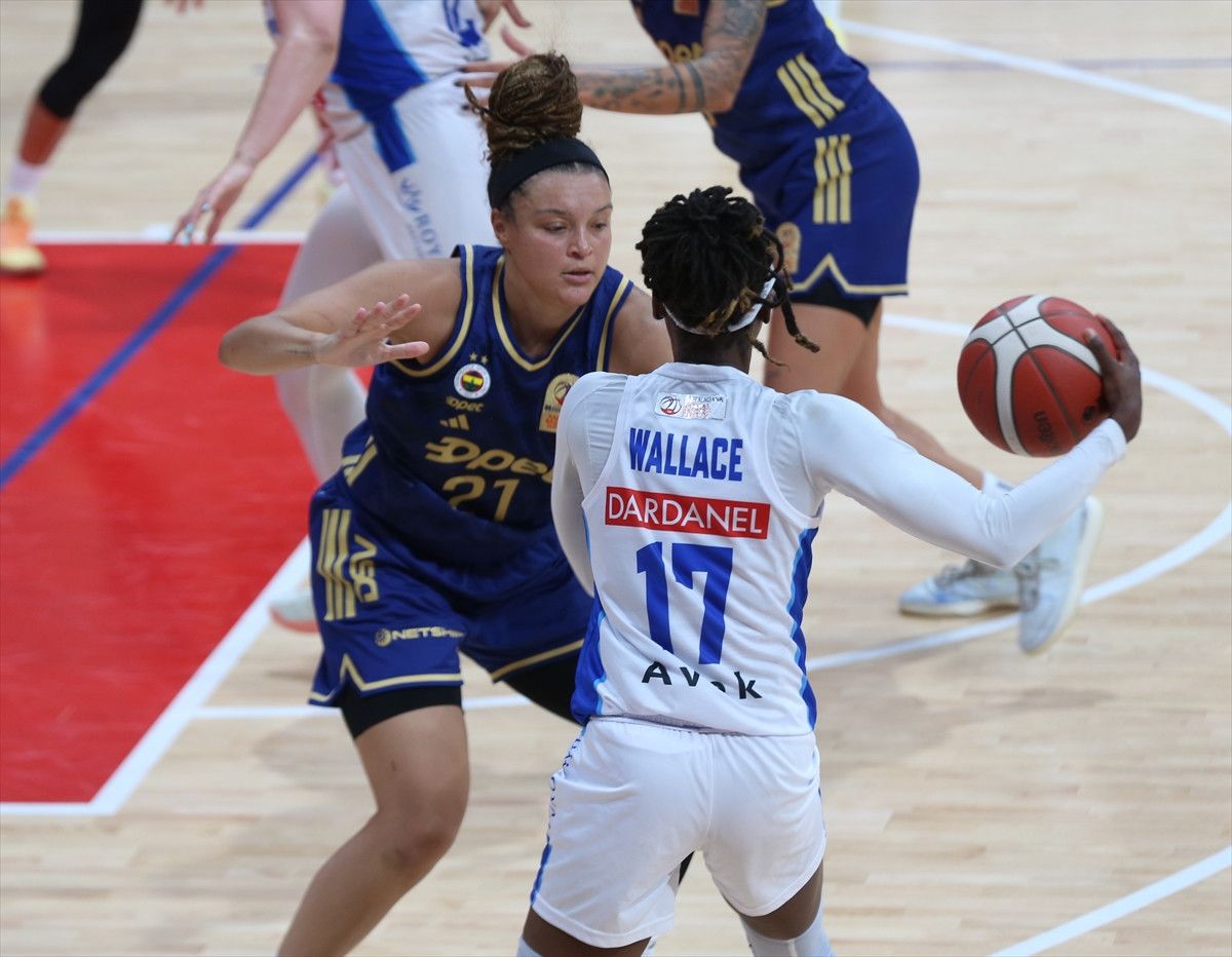 Fenerbahçe, Dardanel Çanakkale Belediyespor'u 22 Sayılık Farkla Geçti