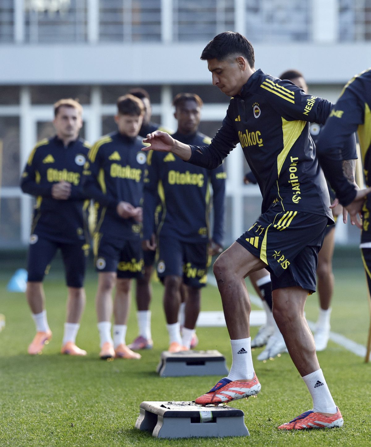 Fenerbahçe Derbisi İçin Kamp Yürütüyor: Hazırlık Süreci 4 Fenerbahçe Derbisi İçin Kamp Yürütüyor: Hazırlık Süreci