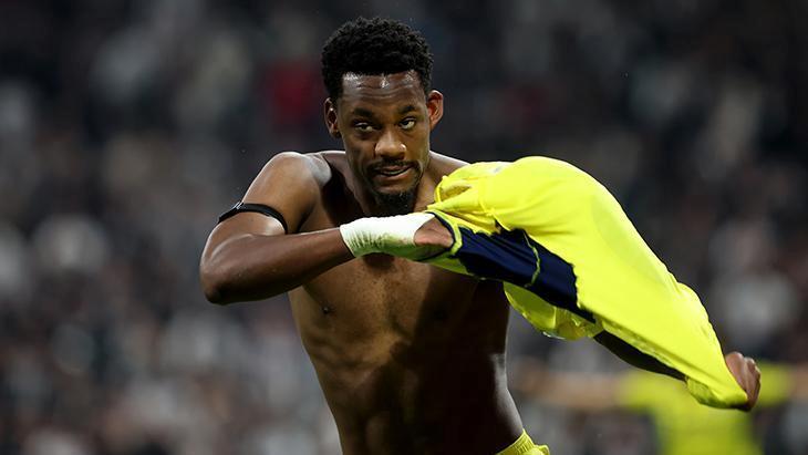 Fenerbahçe’de derbinin galibiyet golünü atan Jhon Duran: Gurur duyuyorum