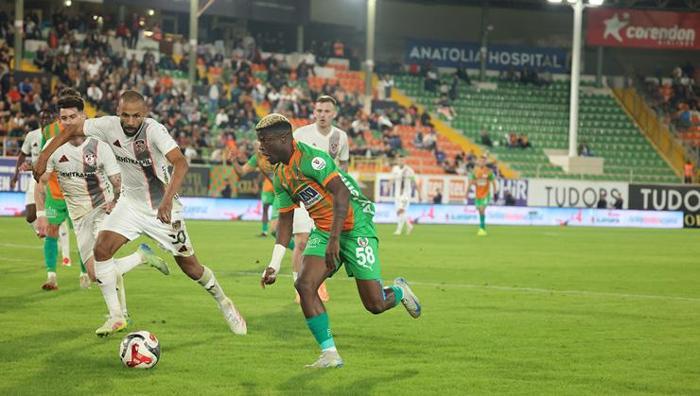 FIFA Hakeminin Büyüsüne Gölgeler: 11. Haftanın Raporu Ortaya Çıktı!