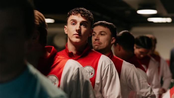 Galatasaray Maçına Hazır Olun: Ajax Taraftarları Heitinga'nın Sözlerine Sert Çıktı!