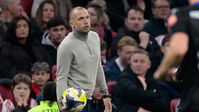 Galatasaray Maçına Hazır Olun: Ajax Taraftarları Heitinga'nın Sözlerine Sert Çıktı!