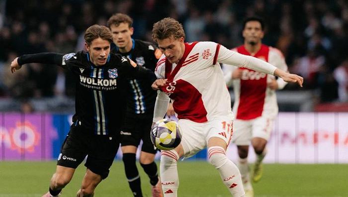 Galatasaray Maçına Hazır Olun: Ajax Taraftarları Heitinga'nın Sözlerine Sert Çıktı!