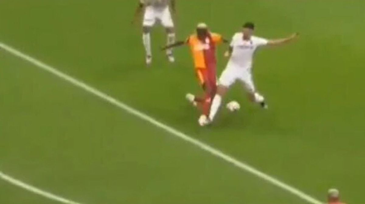 Galatasaray - Trabzonspor Maçında Penaltı Tartışmaları: Beklentiler ve Sonuçlar 1 Galatasaray - Trabzonspor Maçında Penaltı Tartışmaları: Beklentiler ve Sonuçlar