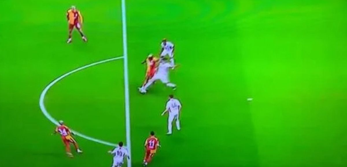 Galatasaray - Trabzonspor Maçında Penaltı Tartışmaları: Beklentiler ve Sonuçlar 2 Galatasaray - Trabzonspor Maçında Penaltı Tartışmaları: Beklentiler ve Sonuçlar