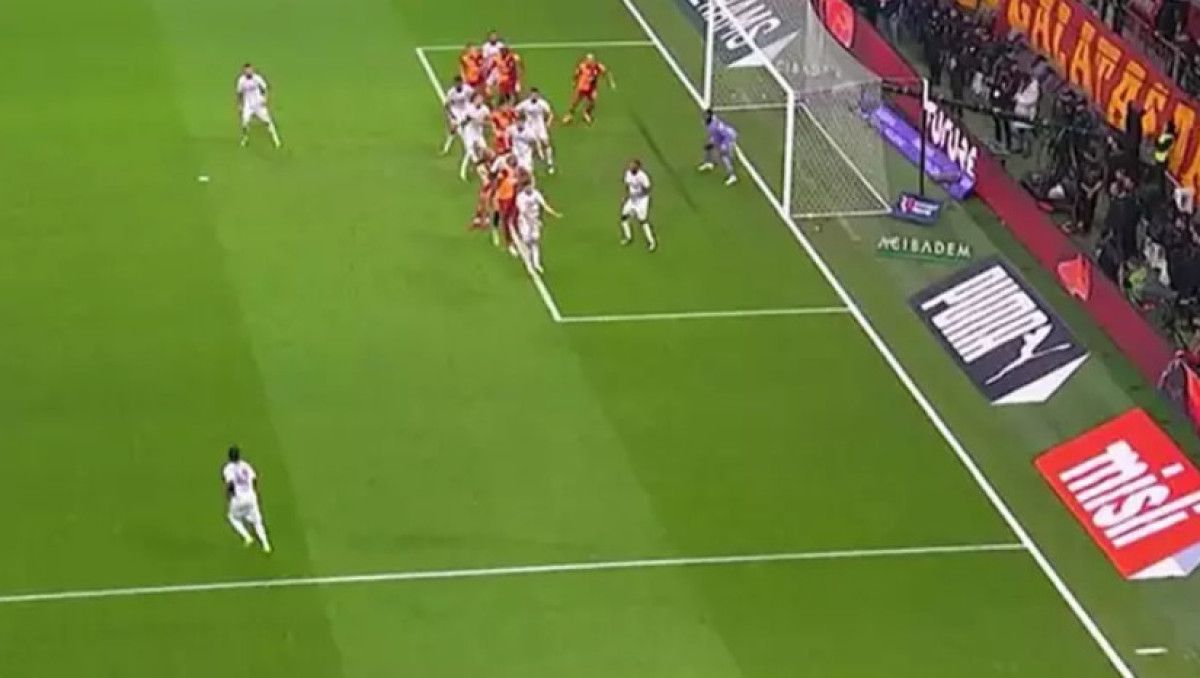 Galatasaray - Trabzonspor Maçını Eski Hakemler Değerlendiriyor: Analizler ve Yorular