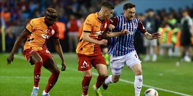 Galatasaray ve Trabzonspor: 141. Tarihi Randevu ve Rekabetin İhtişamı