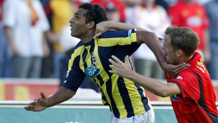 Galatasaray Yarı Finalde Tarih Yazacak! Frank de Boer, Osimhen’e Saygı Duyulması Gerektiğini Açıkladı! 2 Galatasaray Yarı Finalde Tarih Yazacak! Frank de Boer, Osimhen’e Saygı Duyulması Gerektiğini Açıkladı!