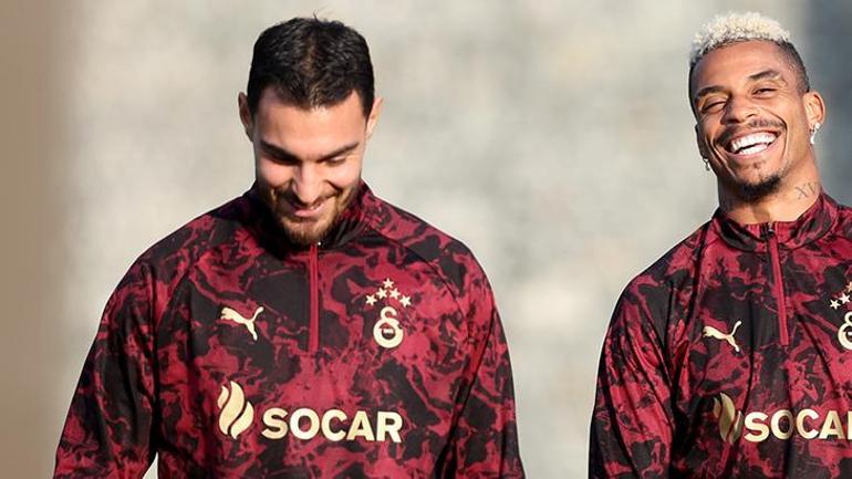 Galatasaray'da sakatlık kabusu! Nijerya'dan Osimhen için ilk açıklama 5 Galatasaray'da sakatlık kabusu! Nijerya'dan Osimhen için ilk açıklama