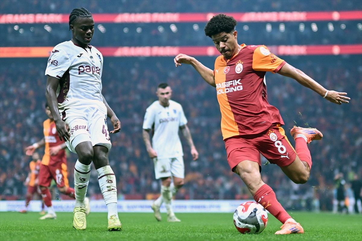 Galatasaray'ın Trabzonspor'a Karşı Galibiyet Serisi Tarih Oldu 1 Galatasaray'ın Trabzonspor'a Karşı Galibiyet Serisi Tarih Oldu