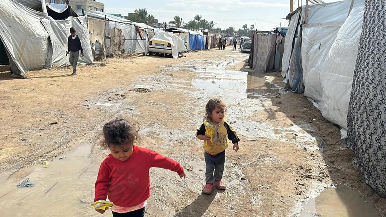 Gazze’de felaket üstüne felaket: Şiddetli yağış mevcut insani krizi derinleştiriyor