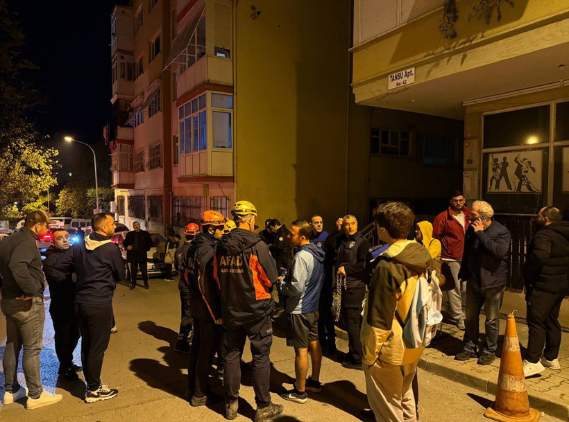 Gebze faciasının ardından yeni endişe! Kartal'da kolonları çatlayan apartman boşaltıldı