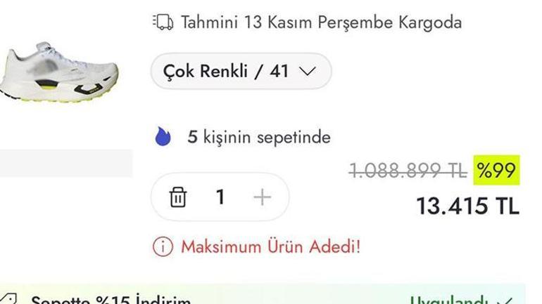 Görenler hayatının şokunu yaşadı: Önce zam sonra indirim! 1 milyon TL'lik ayakkabı 13 bin liraya düştü 1 Görenler hayatının şokunu yaşadı: Önce zam sonra indirim! 1 milyon TL'lik ayakkabı 13 bin liraya düştü