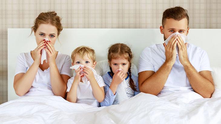 Grip basit bir soğuk algınlığı değil! Evdeki herkesi yatağa düşürebilir