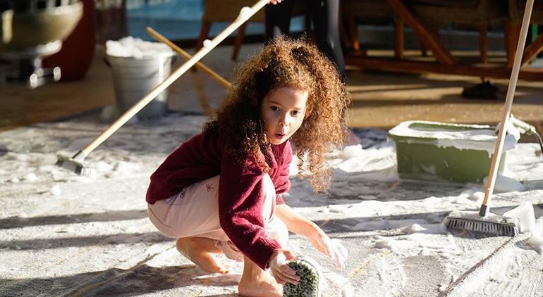 Güller açıyor günahlar yıkanıyor! Köpük gibi terapi 1 Güller açıyor günahlar yıkanıyor! Köpük gibi terapi