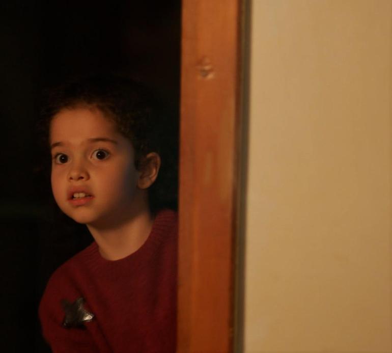 Güller ve Günahlar’da fırtına dinmiyor! Kader alevler içinde... 1 Güller ve Günahlar’da fırtına dinmiyor! Kader alevler içinde...