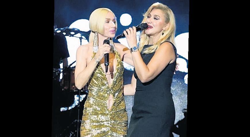 Gülşen’den şarkı sözü aldı