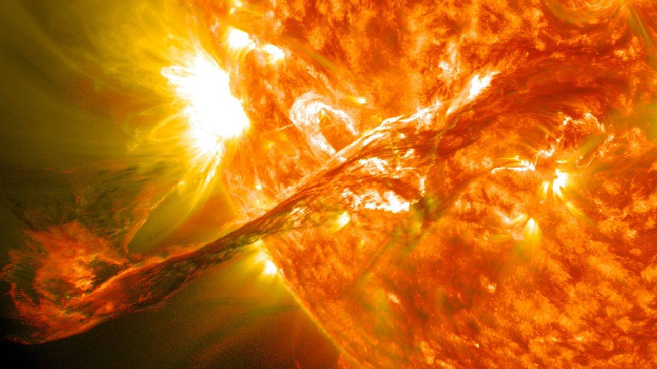 Güneş'te patlama mı oldu? Güneş patlamasının tesirleri neler? Kuzey ışıkları Türkiye’den görülecek mi?