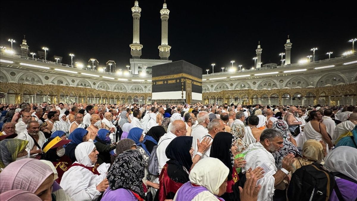 Hacı Adaylarına Yeni Zorunluluk: Suudi Arabistan Sağlık Raporu Talep Ediyor 2 Hac İbadeti ve Temel Kriterler